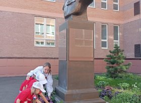 img (2)